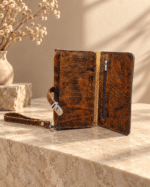 کیف پول چرم طبیعی مدل شایان رنگ قهوه‌ای — نمای نیم‌باز