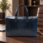 کیف وکالتی چرم طبیعی مدل آسمان رنگ سرمه‌ای — نمای جلو